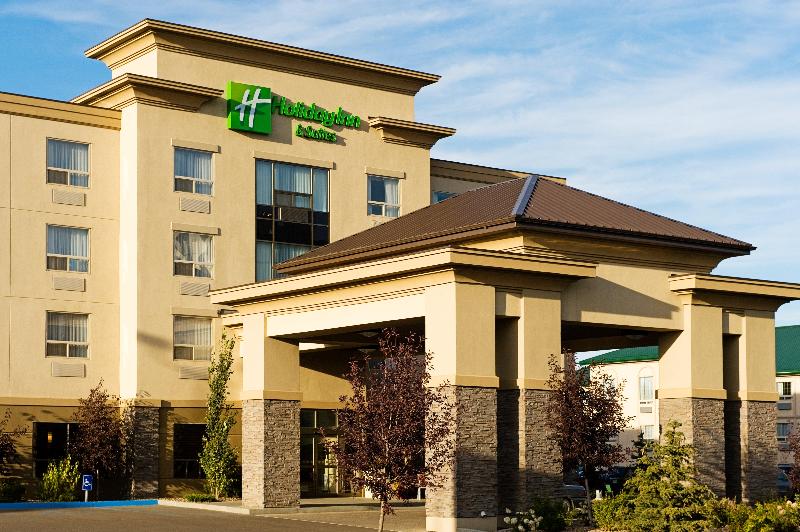 فندق Holiday Inn & Suites Lloydminster, An Ihg