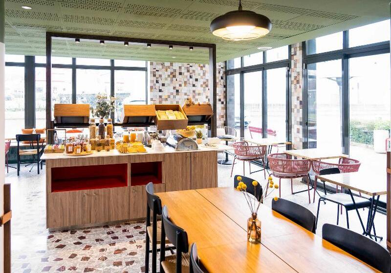 فندق Ibis Styles Versailles Saint Quentin En Yvelines