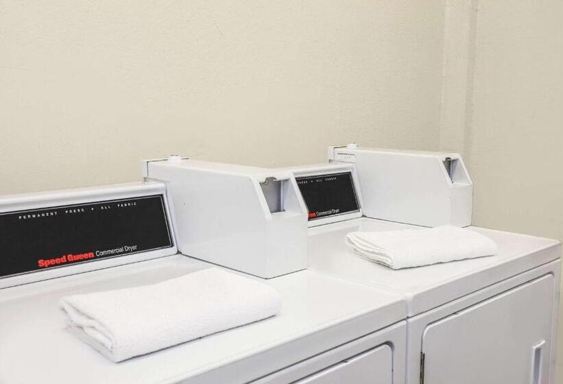 ホテル Knights Inn Pico Rivera