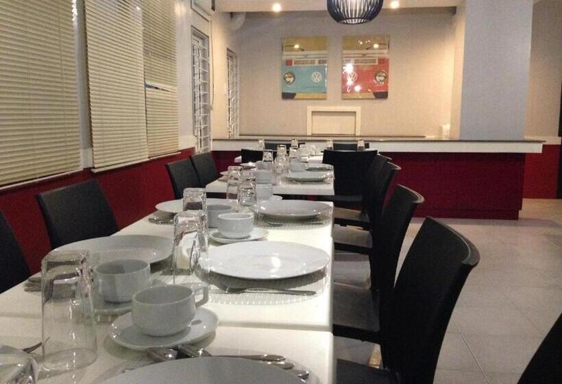 Отель Leesons Residences