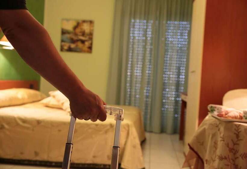 호텔 Leon   Ristorante Al Cavallino Rosso