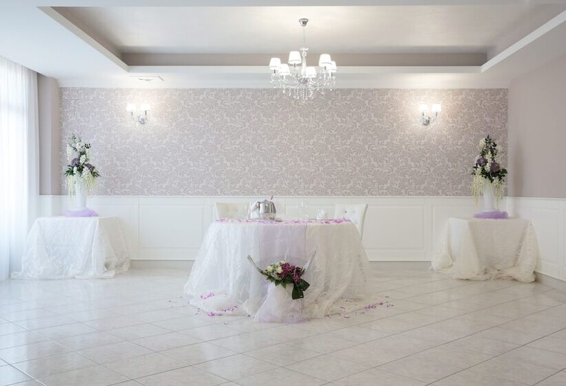 호텔 Leon   Ristorante Al Cavallino Rosso