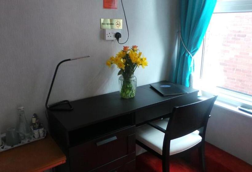 هتل The Oakcliffe