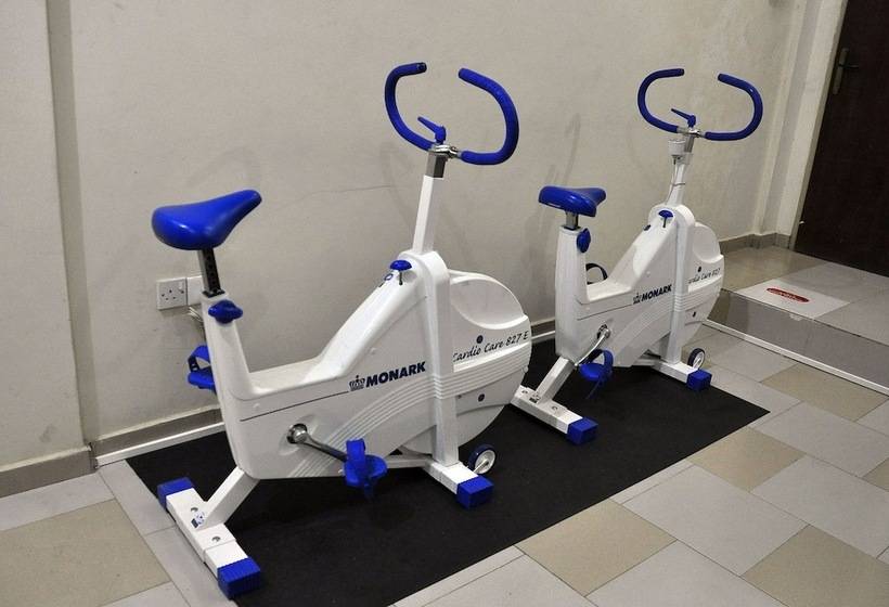 בית מלון כפרי Oscarpak Royal