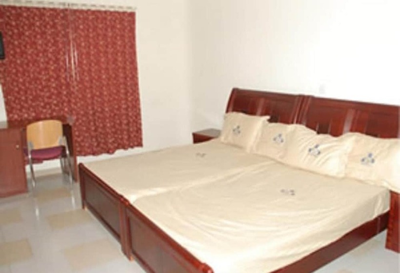 בית מלון כפרי Oscarpak Royal