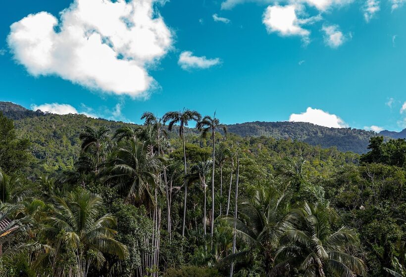Отель Praia Do Portinho