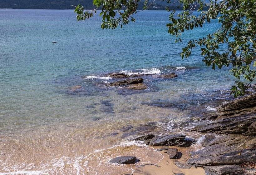 Отель Praia Do Portinho