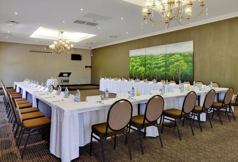 Protea Hotel By Marriott Bloemfontein Willow Lake