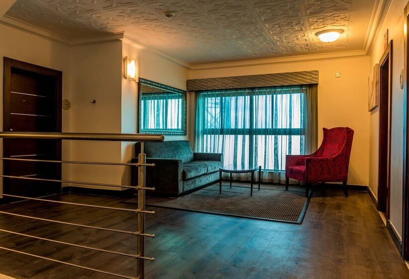 Protea Hotel By Marriott Lagos Kuramo Waters