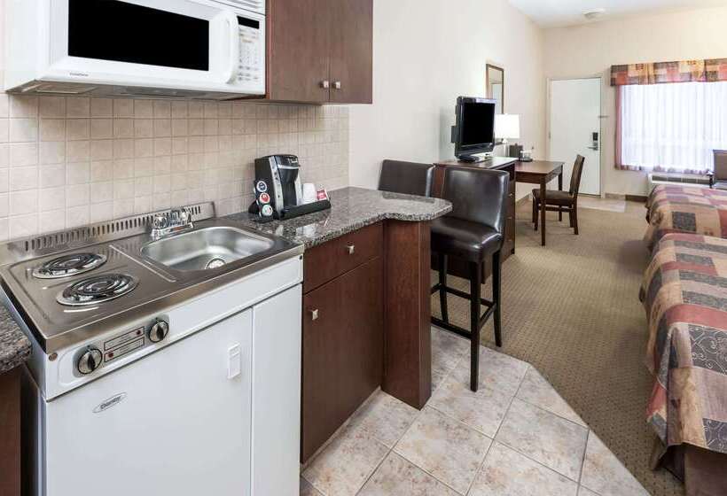 Hotel Canalta High River