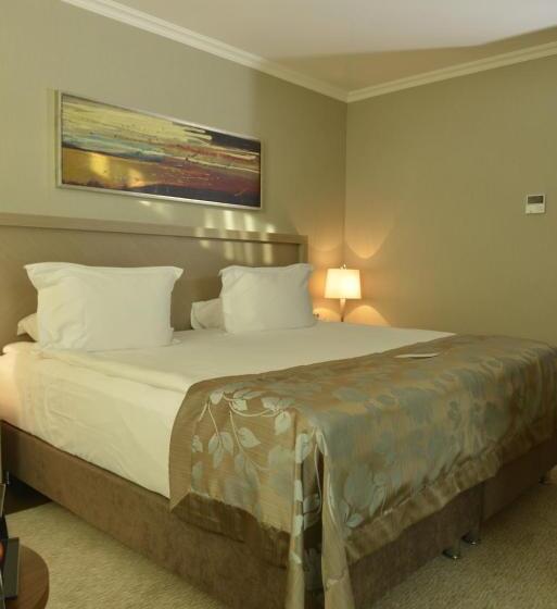 호텔 Ramada Plaza By Wyndham Kahramanmaras