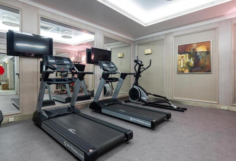 호텔 Ramada Plaza By Wyndham Kahramanmaras