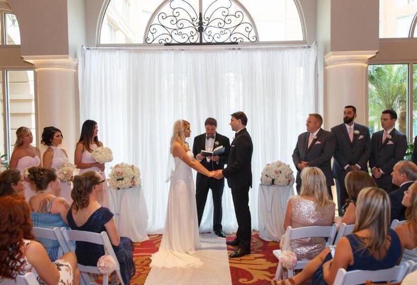 בית מלון כפרי Renaissance Tampa International Plaza