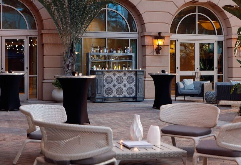 בית מלון כפרי Renaissance Tampa International Plaza