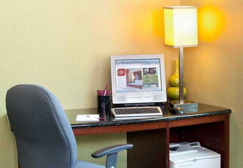 هتل Residence Inn By Marriott Moncton