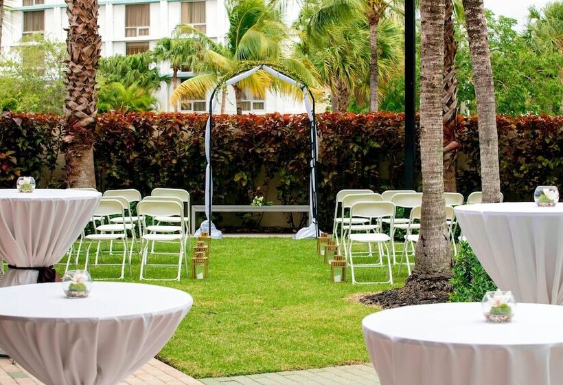 בית מלון כפרי Residence Inn By Marriott Miami Airport