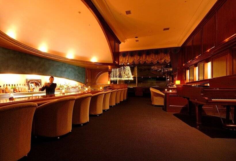 Rusutsu Resort Hotel & Convention