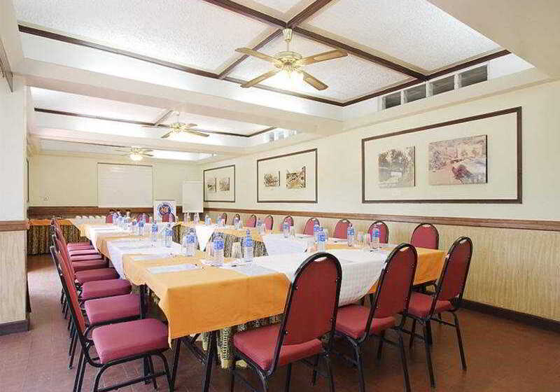 فندق Boulevard Nairobi, City Centre Cbd