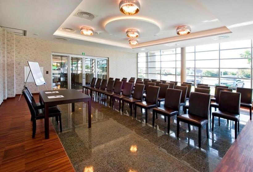 Hotel Symfonia Osjaków