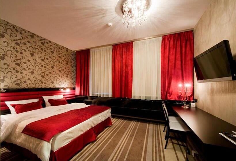 Hotel Symfonia Osjaków