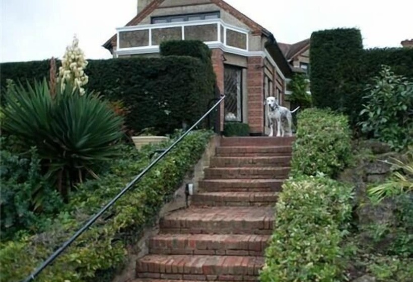 فندق Tabsfield B&b