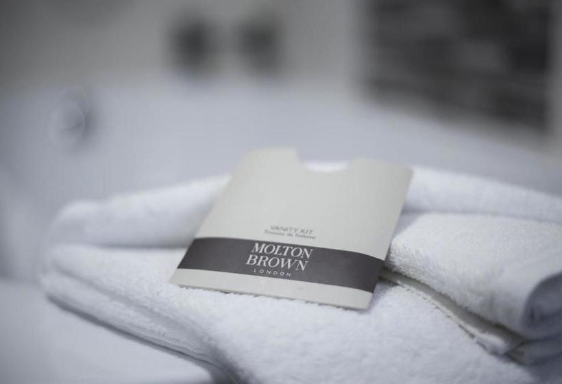 ホテル The White Hart