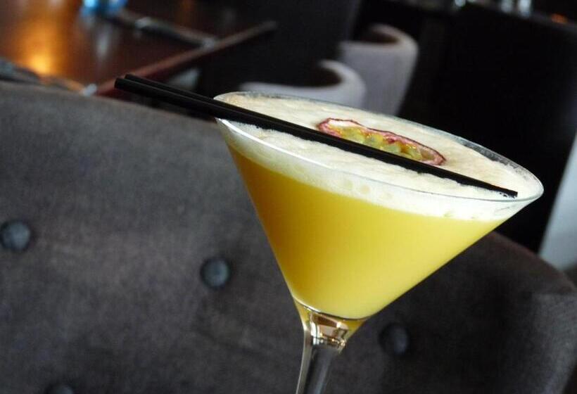 ホテル The White Hart