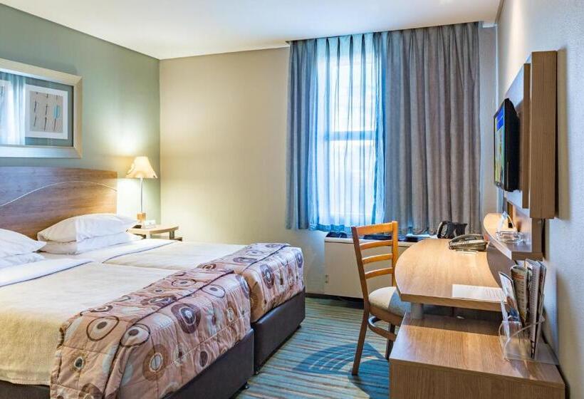 בית מלון כפרי Town Lodge Roodepoort