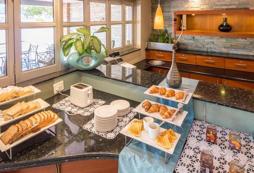 בית מלון כפרי Town Lodge Roodepoort