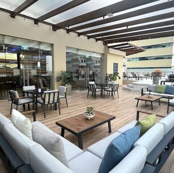 هتل Tryp By Wyndham Guayaquil Airport