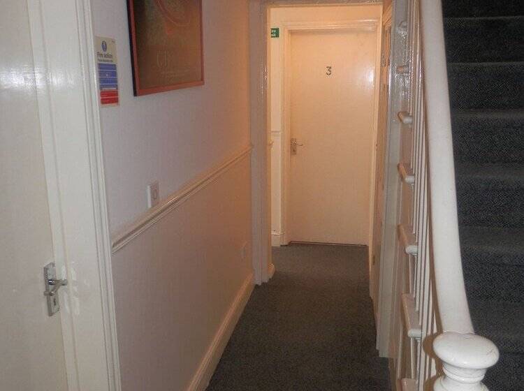 Shamrock Guest House