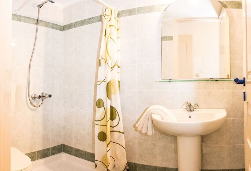 Uncle George Studios by Estia