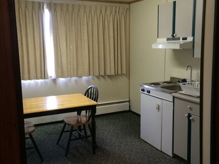 فندق Airport Chalet