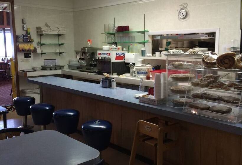 فندق Airport Chalet