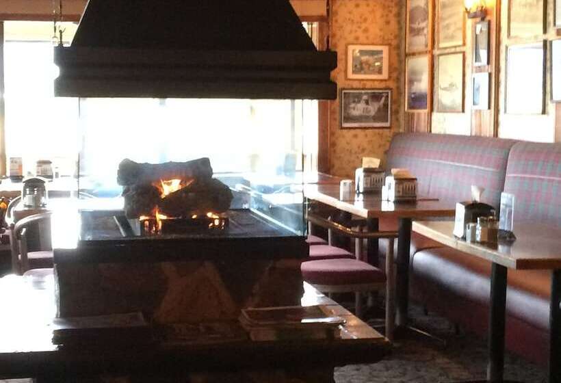 فندق Airport Chalet