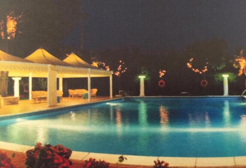 فندق Oscar E Amorina