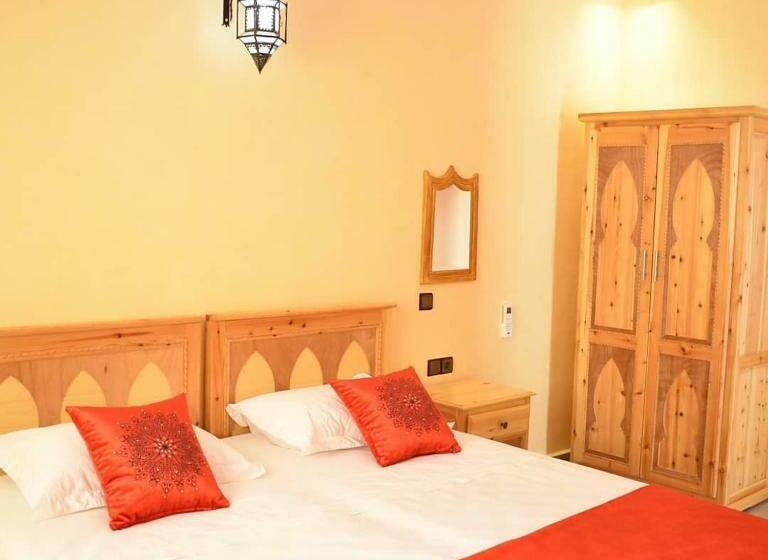 تختخواب و صبحانه Riad Tourtit