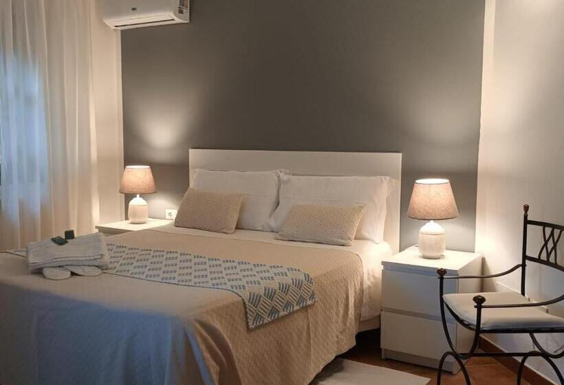 پانسیون Domus Francy