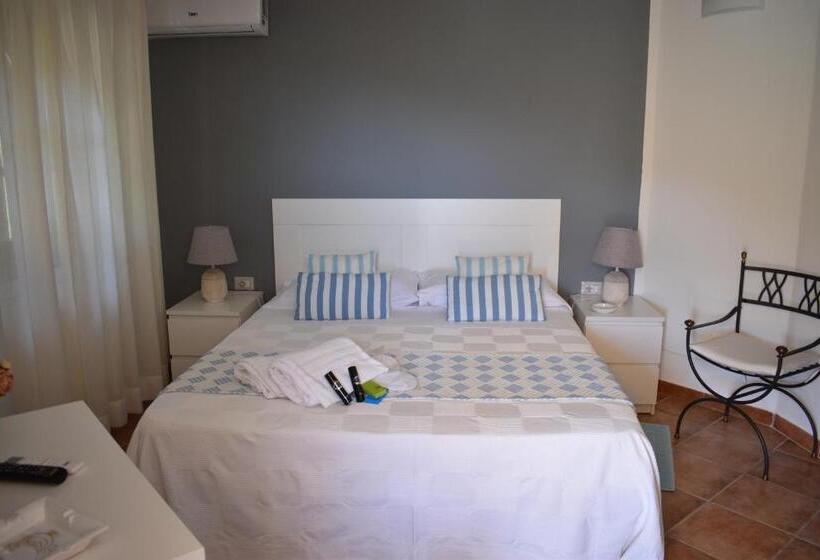 پانسیون Domus Francy