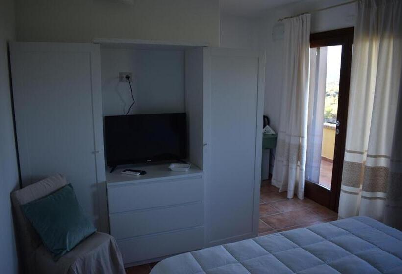 پانسیون Domus Francy