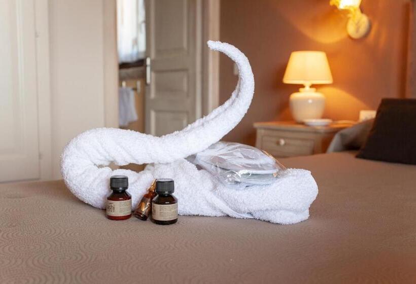 پانسیون Domus Francy