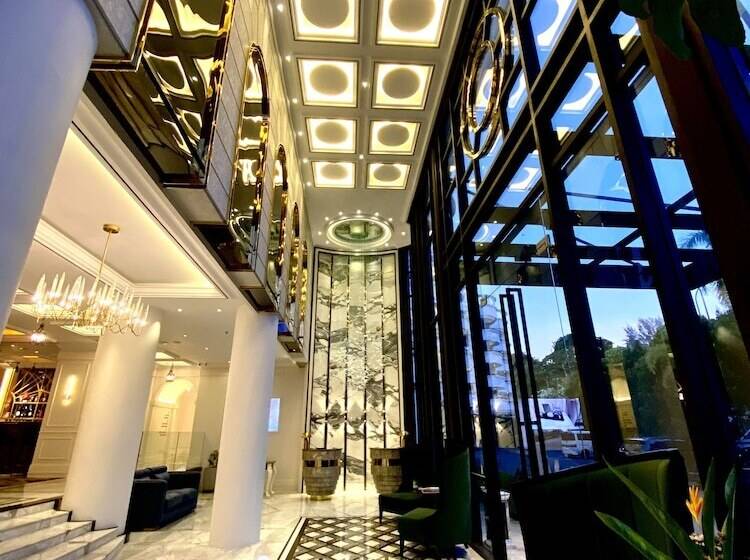 Grand Eska Hotel & Suites Batam