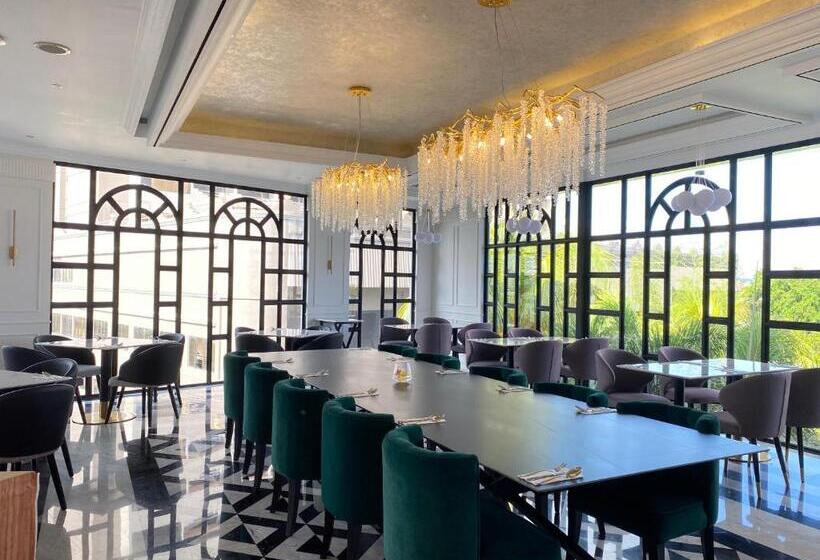 Grand Eska Hotel & Suites Batam