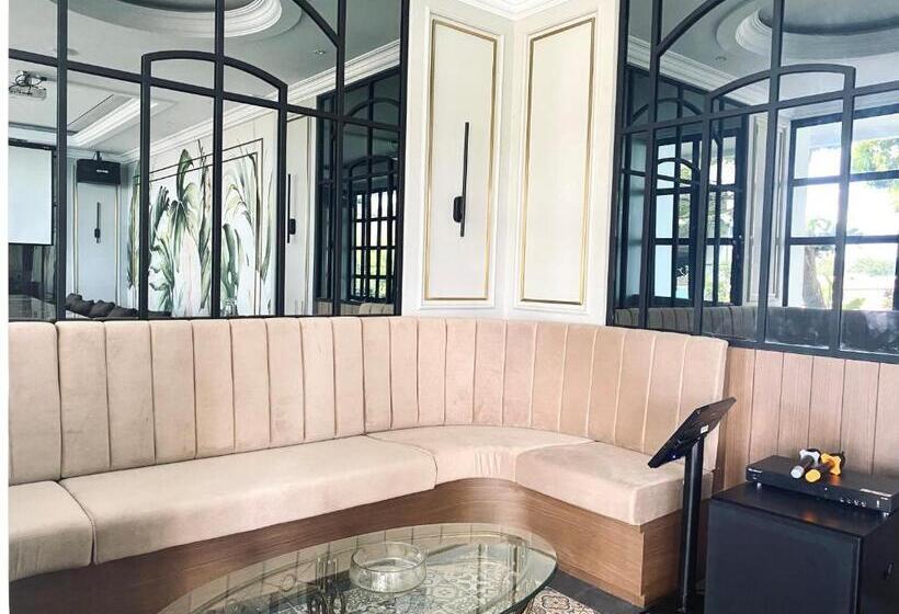 Grand Eska Hotel & Suites Batam