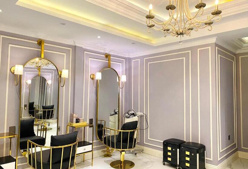 Grand Eska Hotel & Suites Batam