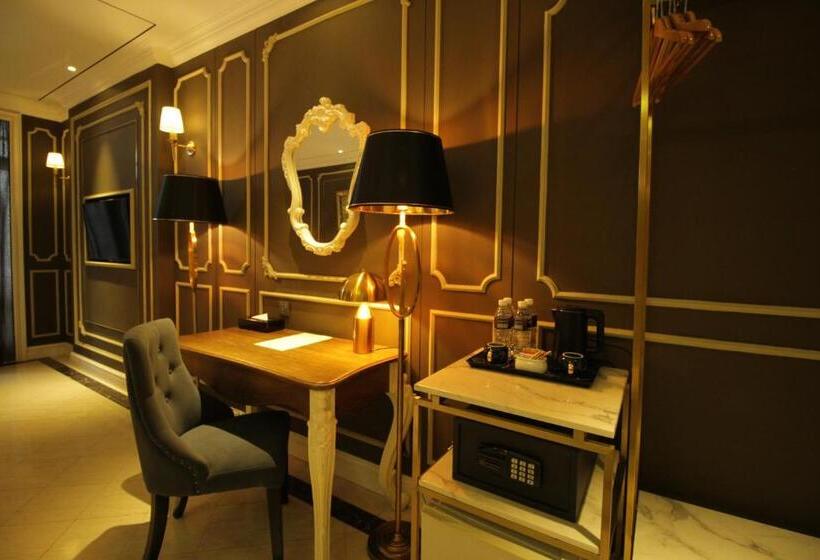 Grand Eska Hotel & Suites Batam