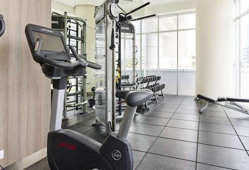 Hilton Surfers Paradise Residences