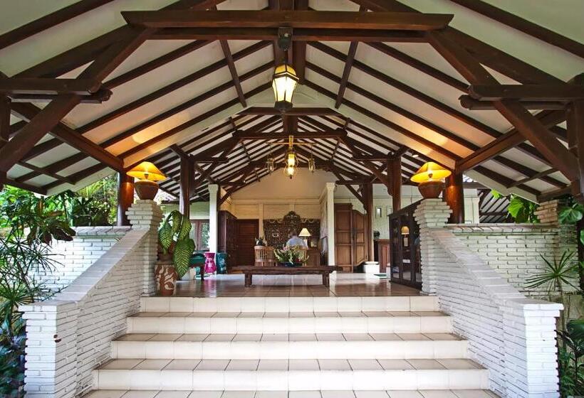 Alam Sari Hotel Keliki