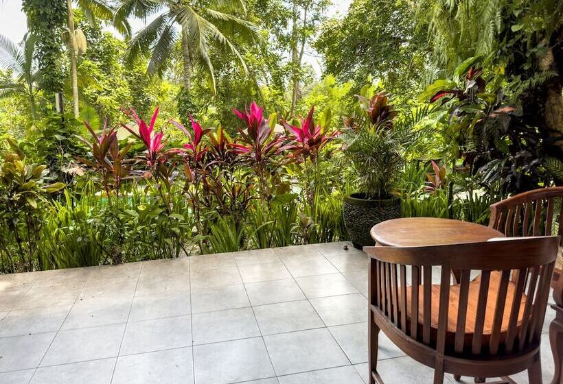 Alam Sari Hotel Keliki