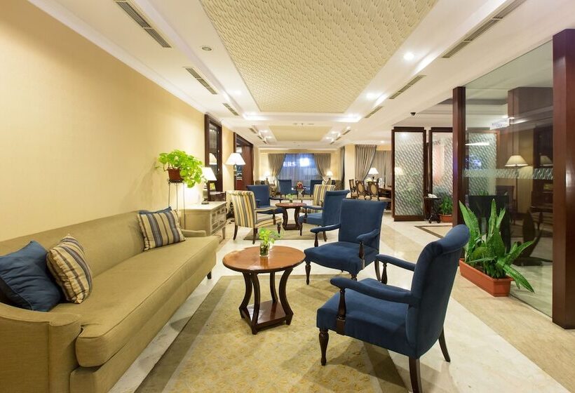 Отель Asmila Boutique